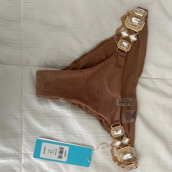 Beach bunny bikini bottom - Picture 3 of 4